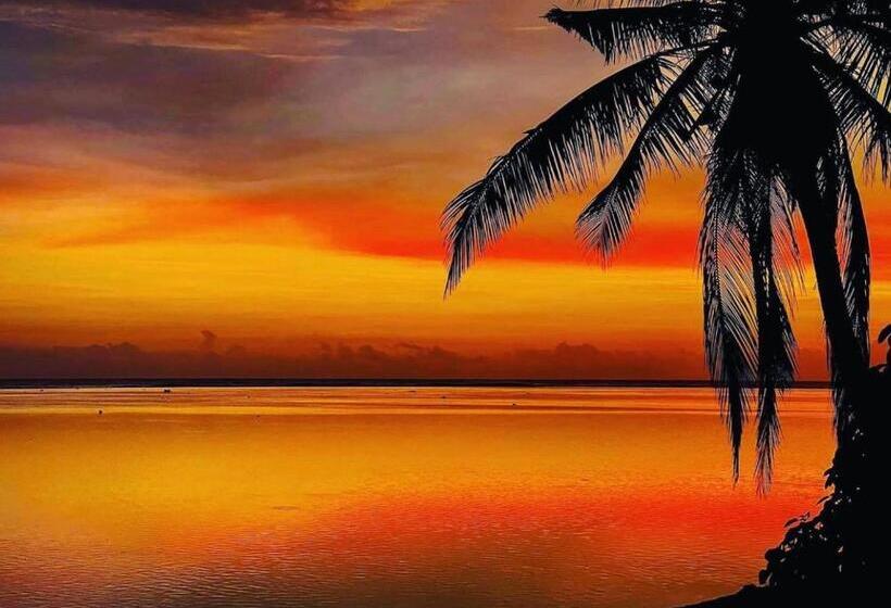 استراحتگاه Maui Palms