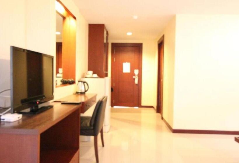 هتل Convenient Grand