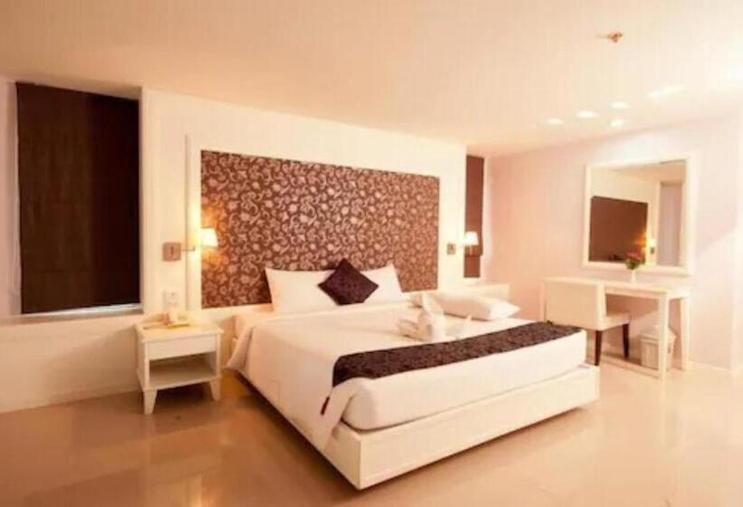 هتل Convenient Grand