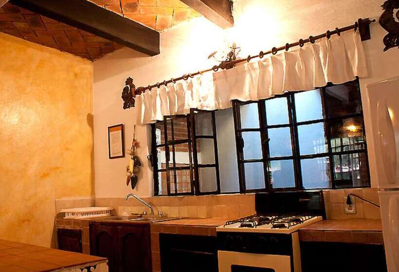 هتل Cabañas Quinta Patricia