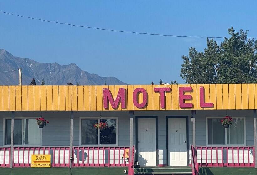 فندق على الطريق Glacier View Inn