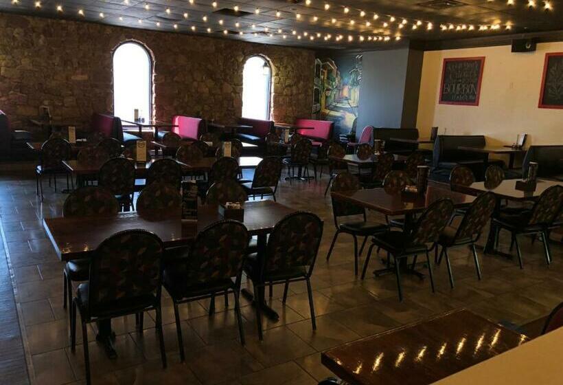 ホテル Hanover  & Banquet Center
