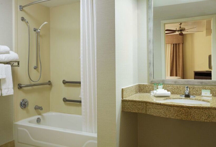 Homewood Suites By Hilton Raleigh Durham Airport @ Rtp