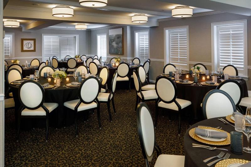 Ambassador Hotel Tulsa, Autograph Collection
