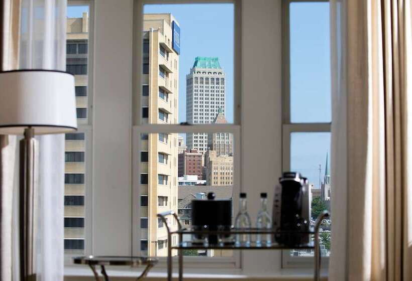 Ambassador Hotel Tulsa, Autograph Collection