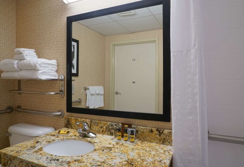 Отель Best Western Plus Morristown Conference Center