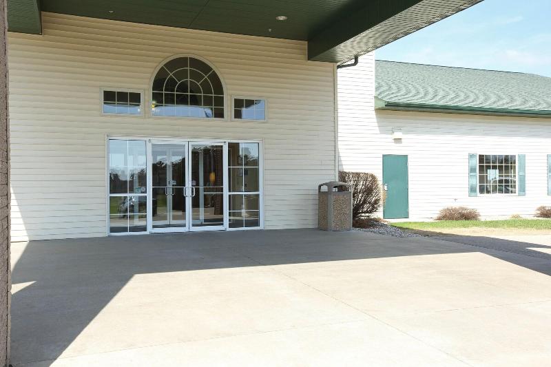 Boarders Inn & Suites By Cobblestone Hotels   Shawano
