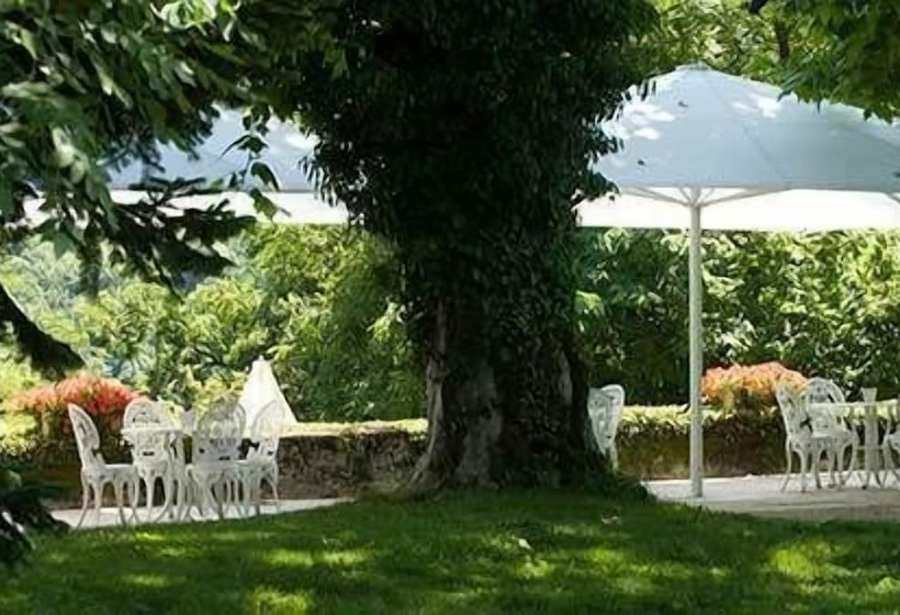 فندق Château De La Tour Du Puits