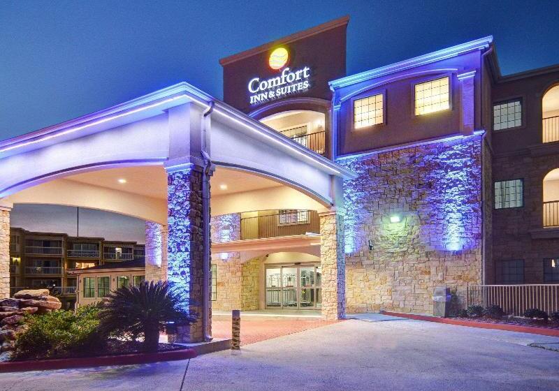 هتل Spark By Hilton Galveston
