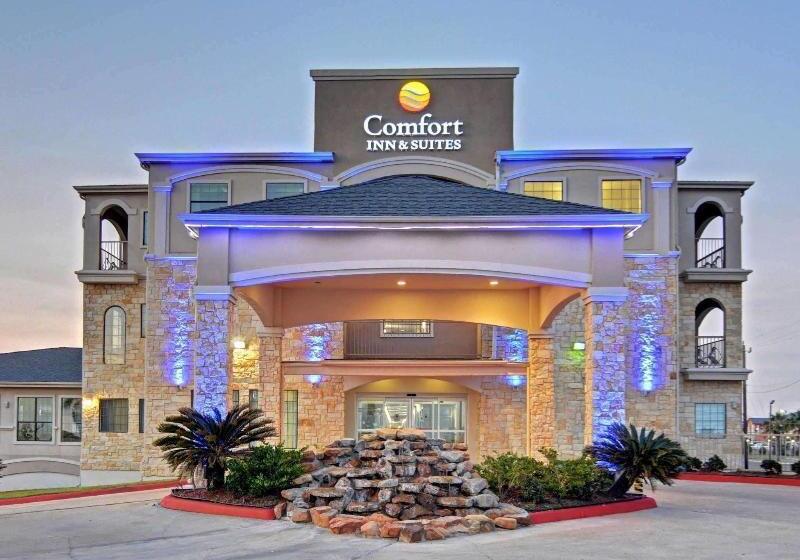 هتل Spark By Hilton Galveston