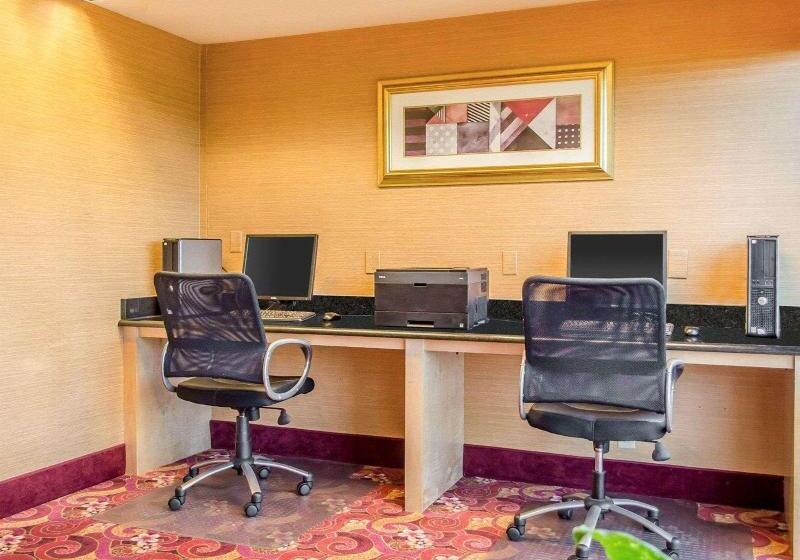 酒店 Comfort Inn & Suites