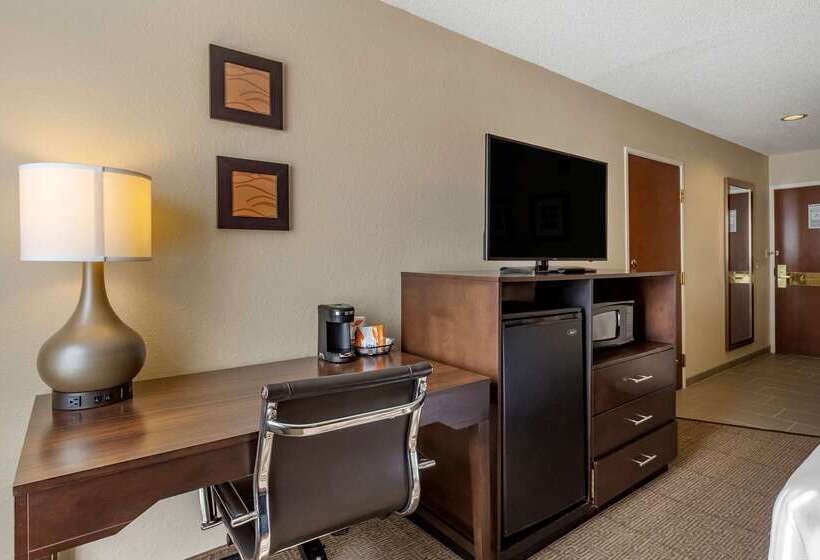 Отель Comfort Inn