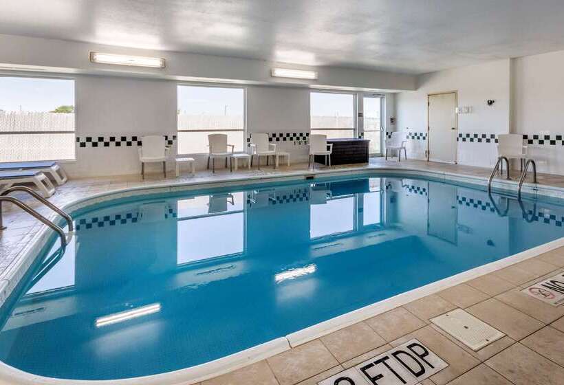 هتل Comfort Inn