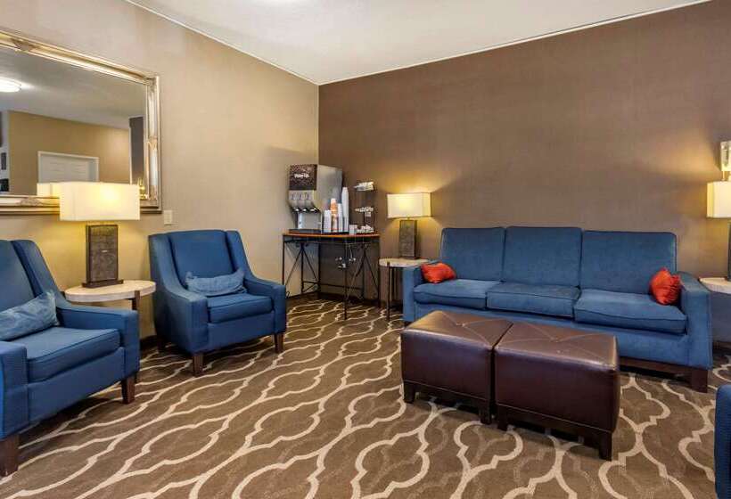 هتل Comfort Inn
