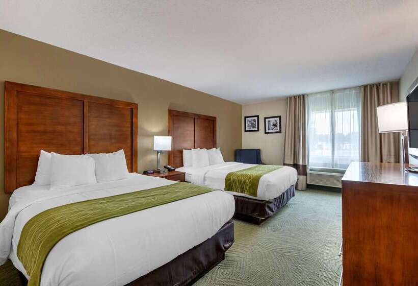 هتل Comfort Inn Muscatine Near Hwy 61