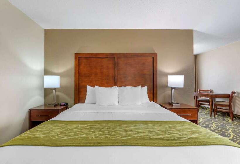 هتل Comfort Inn Muscatine Near Hwy 61