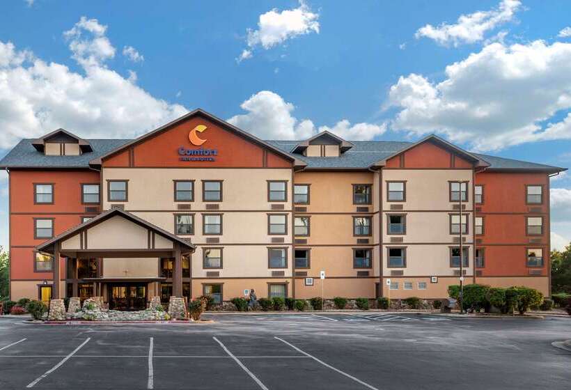 Hotel Comfort Inn & Suites Branson Meadows