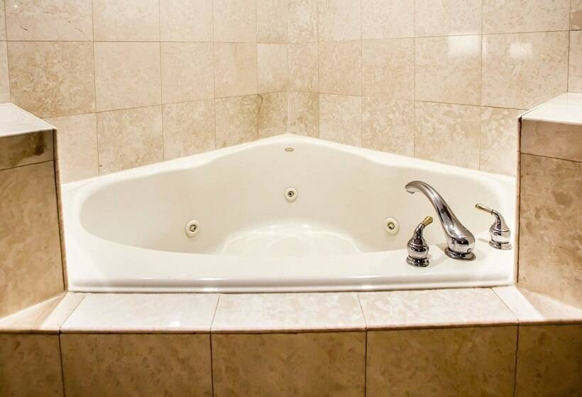 فندق Comfort Inn & Suites Carneys Point