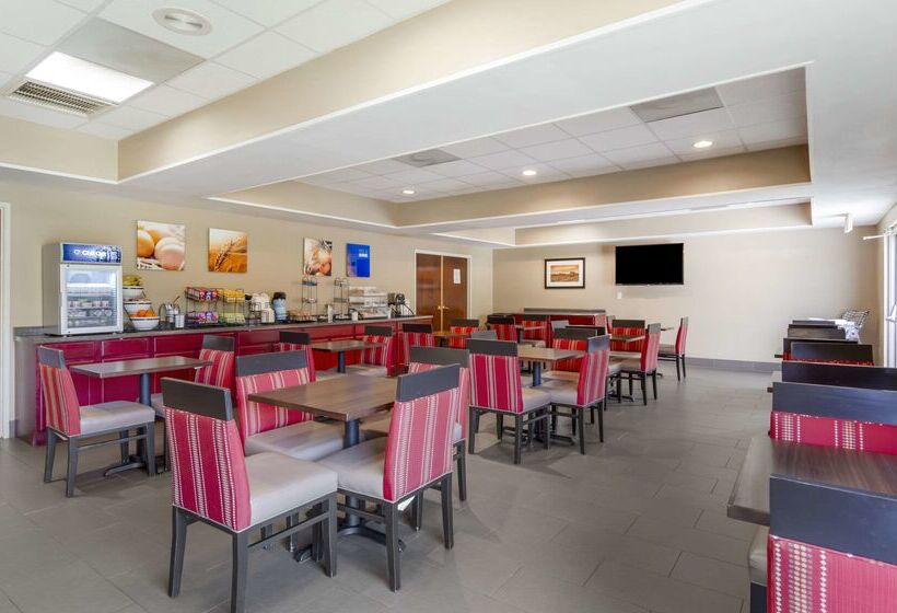 Отель Comfort Inn & Suites Christiansburg I 81