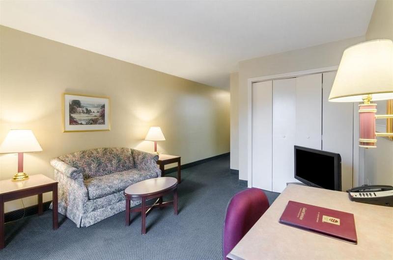 酒店 Comfort Inn & Suites