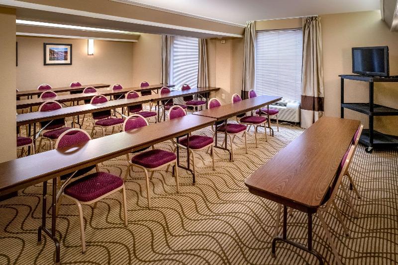 酒店 Comfort Inn & Suites