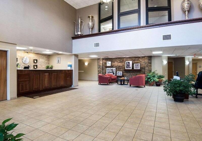 فندق Comfort Inn & Suites Lavale  Cumberland