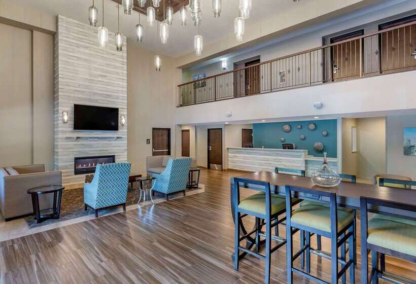 호텔 Comfort Inn & Suites Tualatin  Lake Oswego South