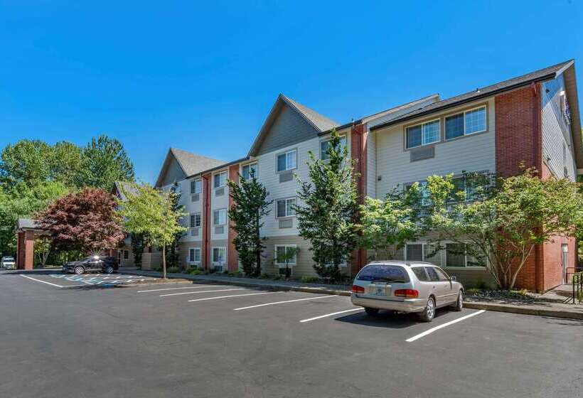 호텔 Comfort Inn & Suites Tualatin  Lake Oswego South