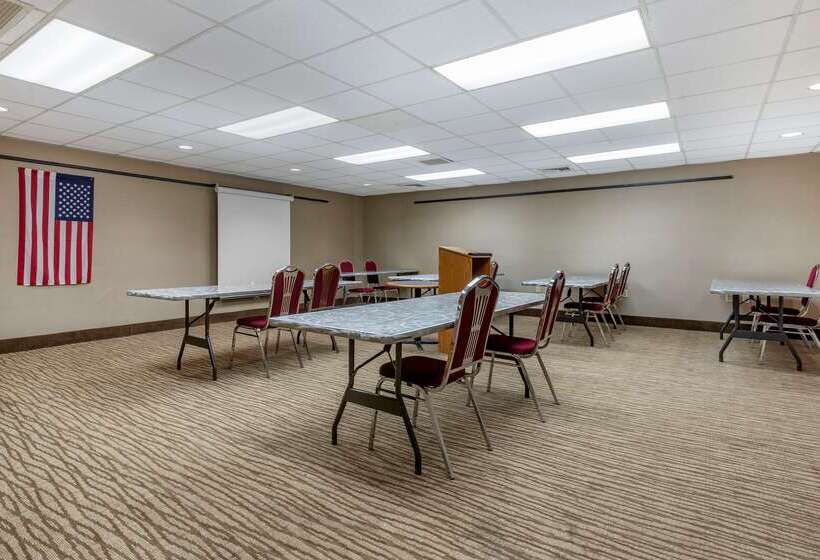 Отель Comfort Inn