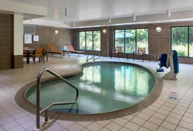 酒店 Courtyard Binghamton