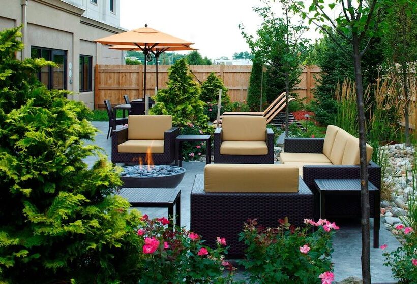 هتل Courtyard By Marriott Buffalo Amherst/university
