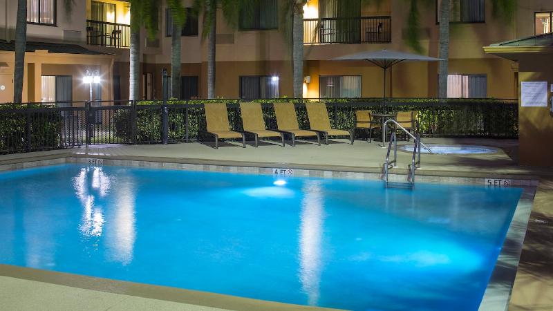 هتل Courtyard By Marriott Daytona Beach Speedway/airport