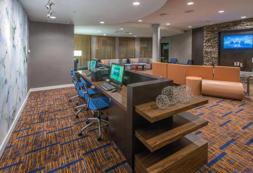 هتل Courtyard Bymarriott Albany