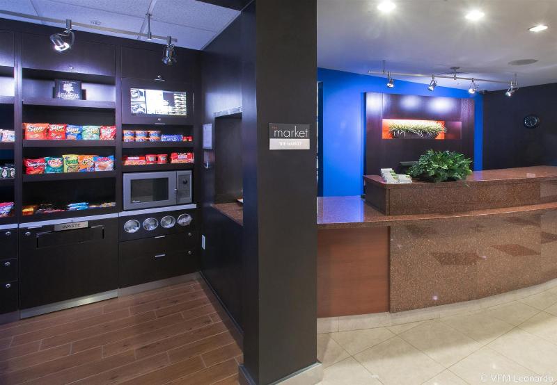 هتل Courtyard Bymarriott Albany