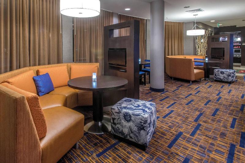 هتل Courtyard Bymarriott Albany