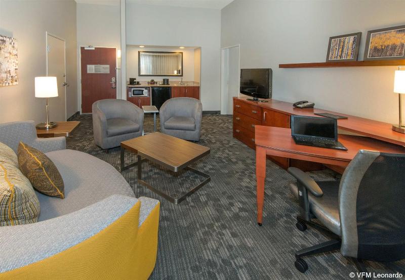 هتل Courtyard Bymarriott Albany