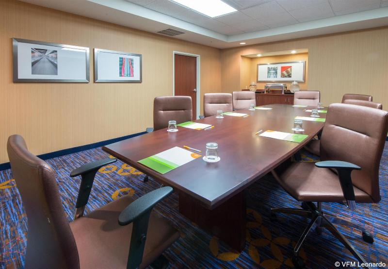 هتل Courtyard Bymarriott Albany