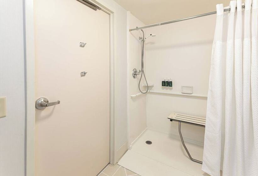 هتل Courtyard By Marriott Charlottesville   University Medical Center