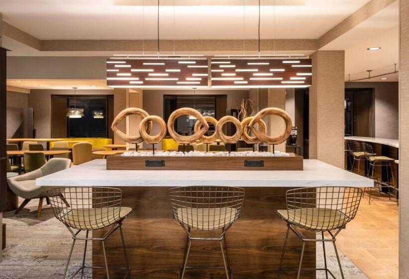 هتل Courtyard By Marriott Colorado Springs South