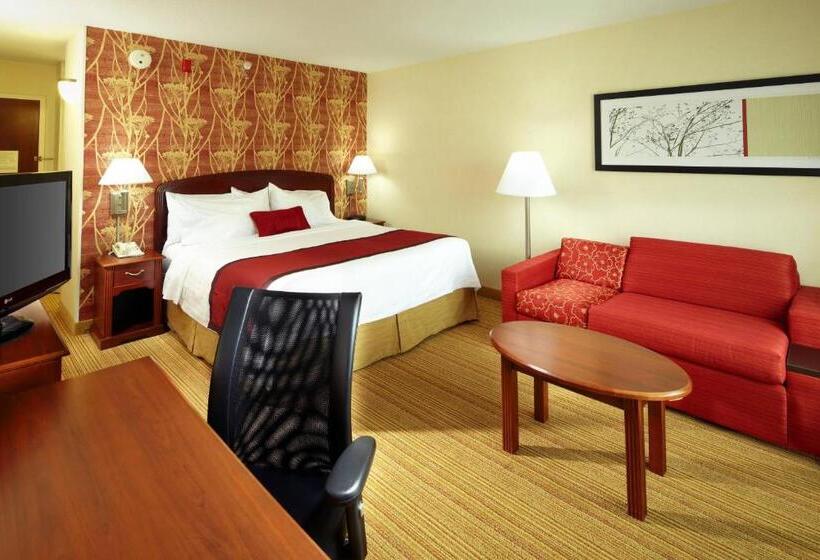 هتل Courtyard Newark Granville