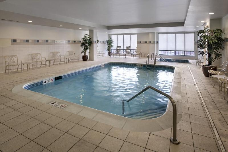 هتل Courtyard By Marriott Saratoga Springs