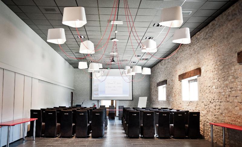 فندق Domaine De Barive