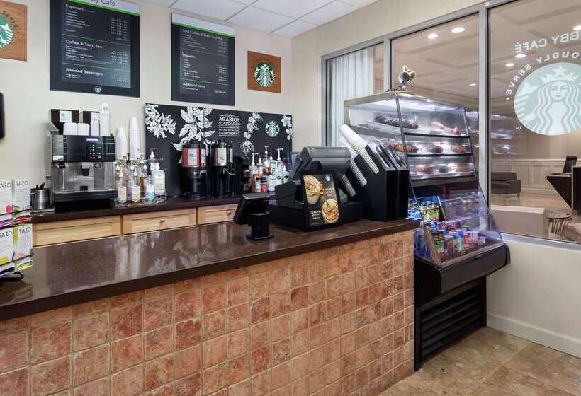 בית מלון כפרי Doubletree By Hilton  Sunrise  Sawgrass Mills