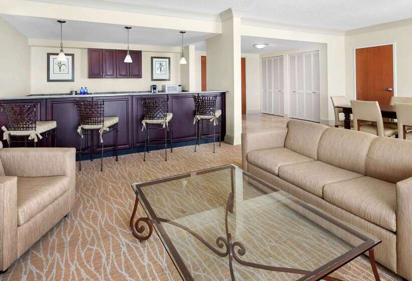 בית מלון כפרי Doubletree By Hilton  Sunrise  Sawgrass Mills