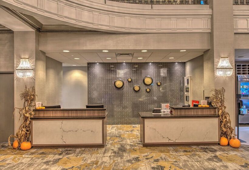 Hotel Doubletree By Hilton Utica