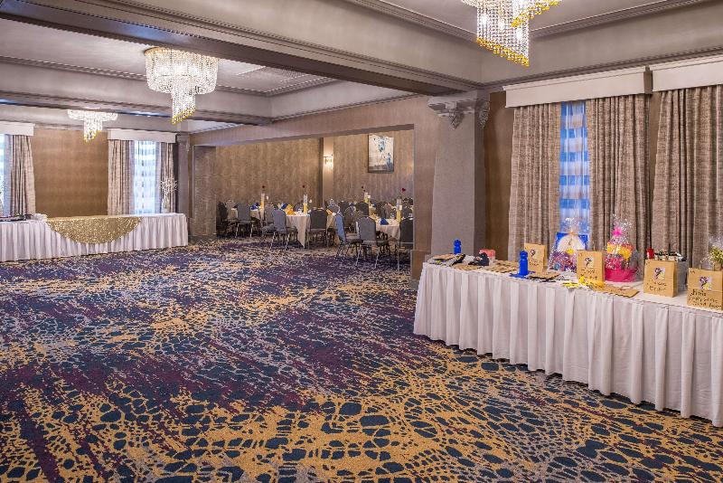 فندق Doubletree By Hilton Utica