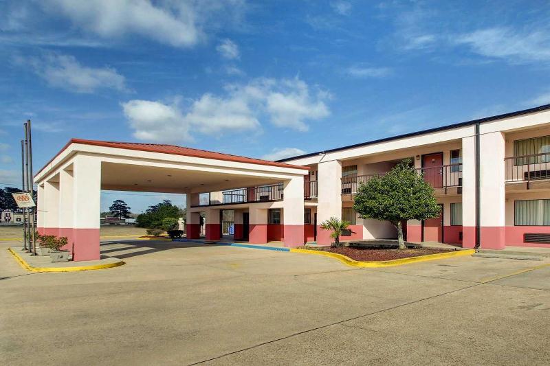 فندق Econo Lodge Inn And Suites