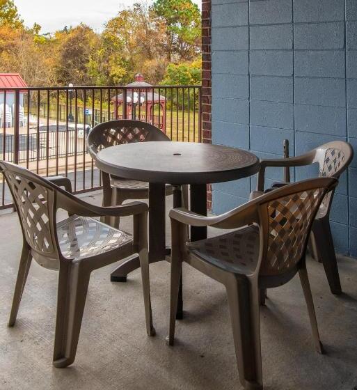 هتل Express Inn Eureka Springs