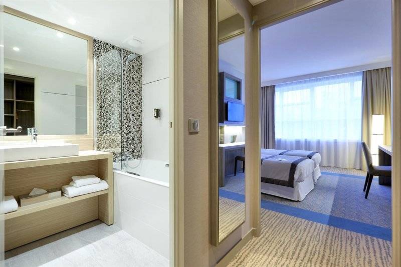 Golden Tulip Aix Les Bains   Hotel & Spa