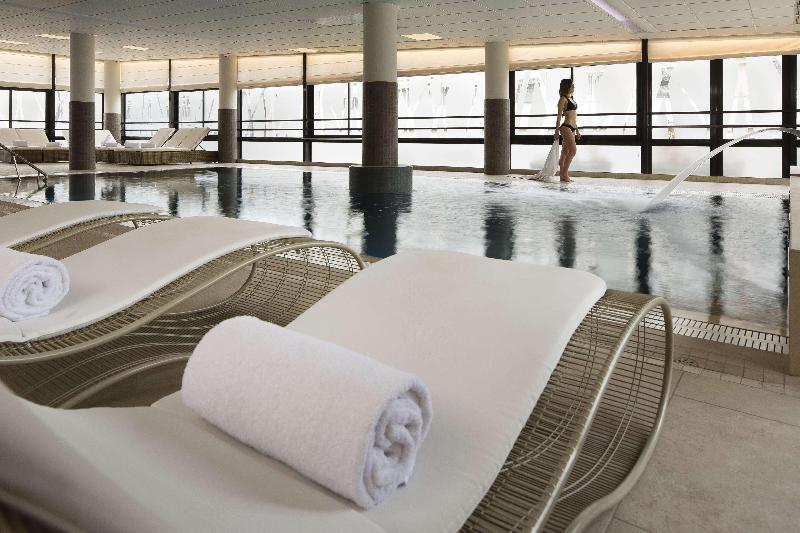 هتل Golden Tulip Aix Les Bains   & Spa